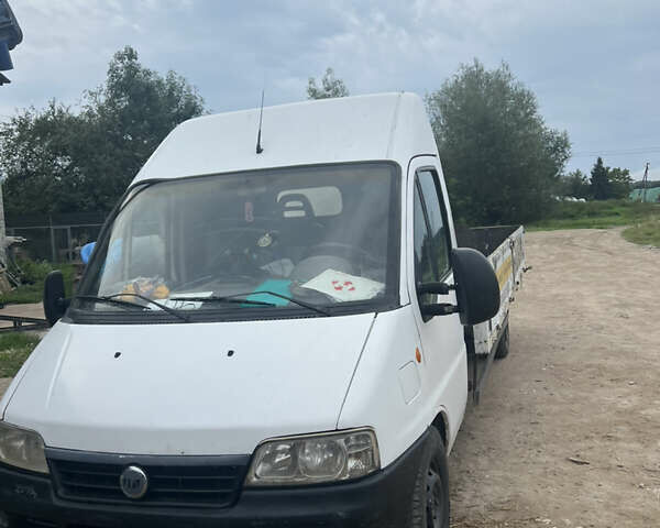 Белый Фиат Дукато, объемом двигателя 2.8 л и пробегом 400 тыс. км за 7300 $, фото 2 на Automoto.ua