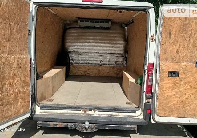 Белый Фиат Дукато, объемом двигателя 2.3 л и пробегом 680 тыс. км за 4000 $, фото 13 на Automoto.ua