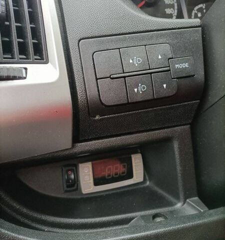 Белый Фиат Дукато, объемом двигателя 2.3 л и пробегом 190 тыс. км за 17500 $, фото 6 на Automoto.ua