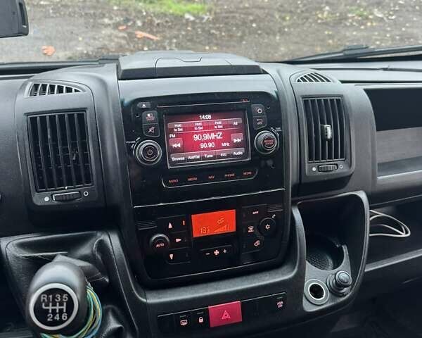 Белый Фиат Дукато, объемом двигателя 3 л и пробегом 380 тыс. км за 15000 $, фото 11 на Automoto.ua