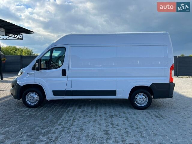 Белый Фиат Дукато, объемом двигателя 2.3 л и пробегом 250 тыс. км за 13800 $, фото 4 на Automoto.ua