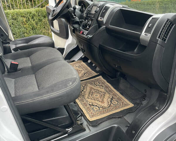 Белый Фиат Дукато, объемом двигателя 2.29 л и пробегом 300 тыс. км за 14500 $, фото 14 на Automoto.ua