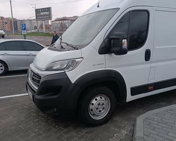 Білий Фіат Дукато, об'ємом двигуна 2.5 л та пробігом 390 тис. км за 17200 $, фото 1 на Automoto.ua