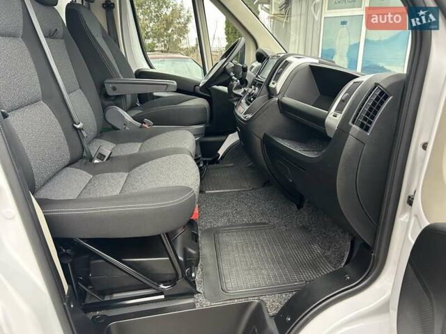 Белый Фиат Дукато, объемом двигателя 2.3 л и пробегом 260 тыс. км за 18800 $, фото 21 на Automoto.ua