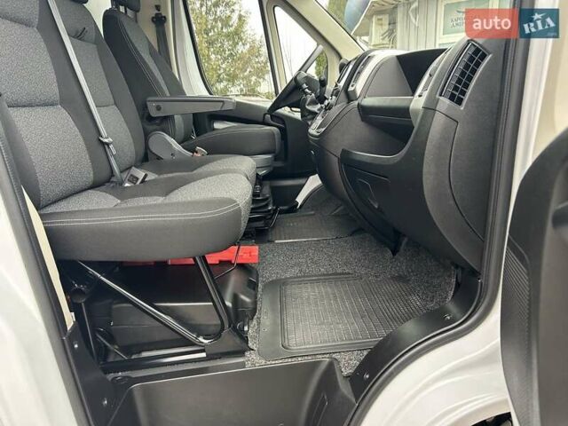 Белый Фиат Дукато, объемом двигателя 2.3 л и пробегом 260 тыс. км за 18800 $, фото 22 на Automoto.ua