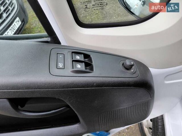 Білий Фіат Дукато, об'ємом двигуна 2.3 л та пробігом 160 тис. км за 21000 $, фото 69 на Automoto.ua