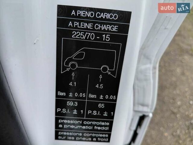 Білий Фіат Дукато, об'ємом двигуна 2.3 л та пробігом 160 тис. км за 21000 $, фото 75 на Automoto.ua
