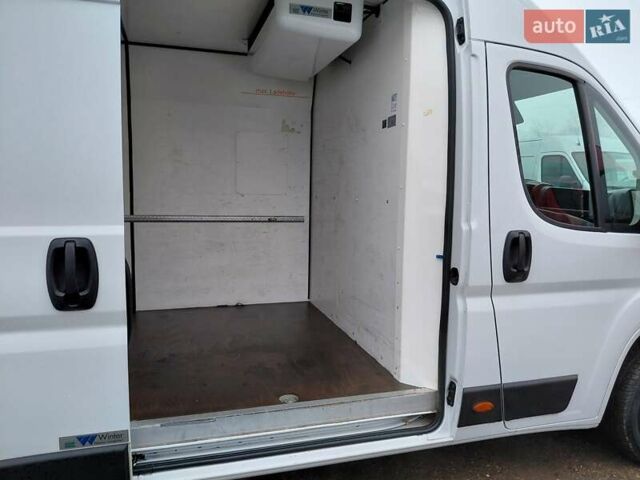 Білий Фіат Дукато, об'ємом двигуна 2.3 л та пробігом 160 тис. км за 21000 $, фото 30 на Automoto.ua