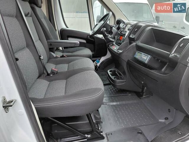 Білий Фіат Дукато, об'ємом двигуна 2.3 л та пробігом 160 тис. км за 21000 $, фото 49 на Automoto.ua