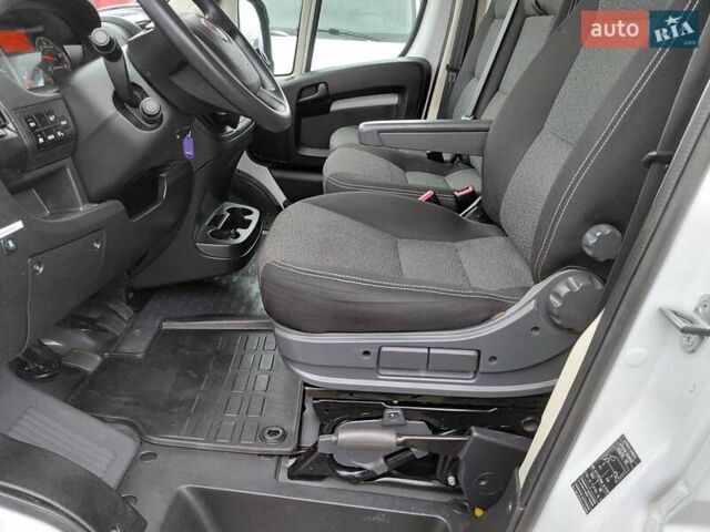 Білий Фіат Дукато, об'ємом двигуна 2.3 л та пробігом 160 тис. км за 21000 $, фото 76 на Automoto.ua