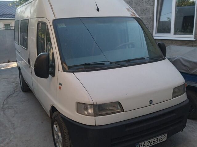 Белый Фиат Дукато, объемом двигателя 2.8 л и пробегом 300 тыс. км за 4200 $, фото 1 на Automoto.ua