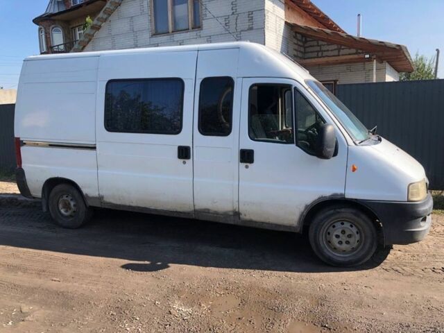 Белый Фиат Дукато, объемом двигателя 2.3 л и пробегом 200 тыс. км за 3700 $, фото 1 на Automoto.ua