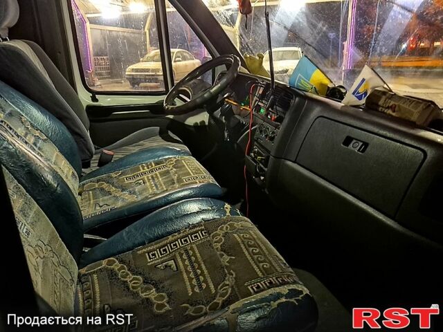 Білий Фіат Дукато, об'ємом двигуна 2.8 л та пробігом 390 тис. км за 2500 $, фото 4 на Automoto.ua