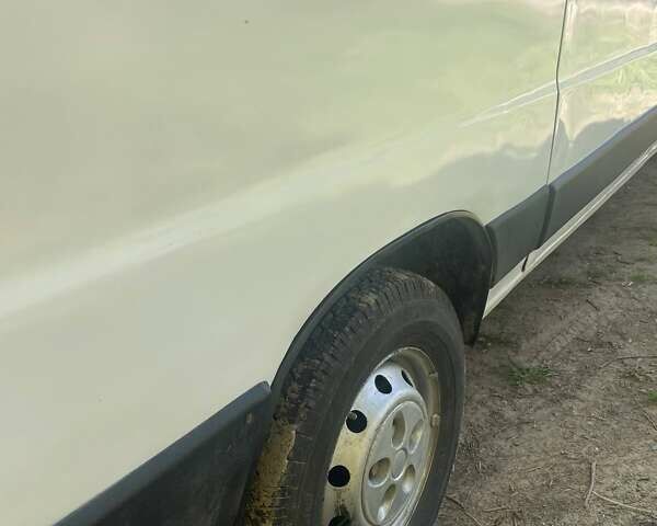 Белый Фиат Дукато, объемом двигателя 2.8 л и пробегом 475 тыс. км за 4800 $, фото 6 на Automoto.ua