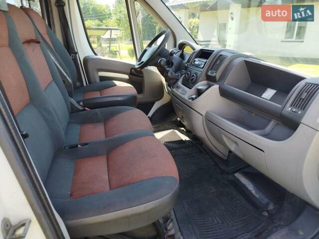Белый Фиат Дукато, объемом двигателя 2.3 л и пробегом 350 тыс. км за 3900 $, фото 15 на Automoto.ua