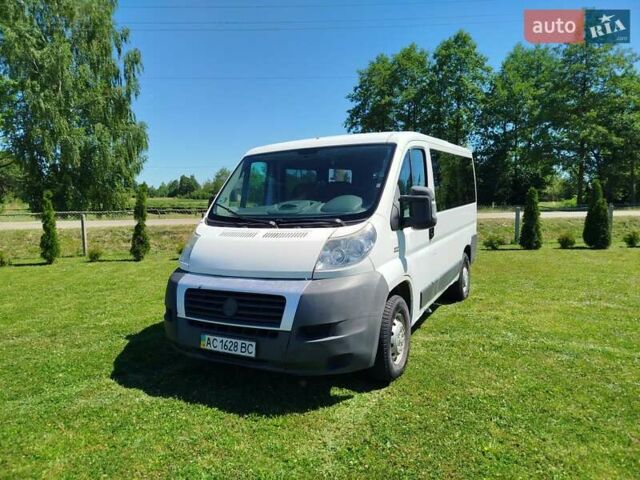 Белый Фиат Дукато, объемом двигателя 2.3 л и пробегом 350 тыс. км за 3900 $, фото 2 на Automoto.ua