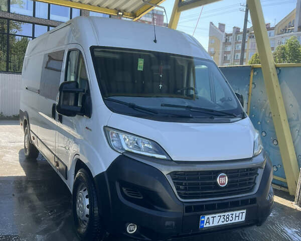 Белый Фиат Дукато, объемом двигателя 2.3 л и пробегом 303 тыс. км за 21000 $, фото 1 на Automoto.ua
