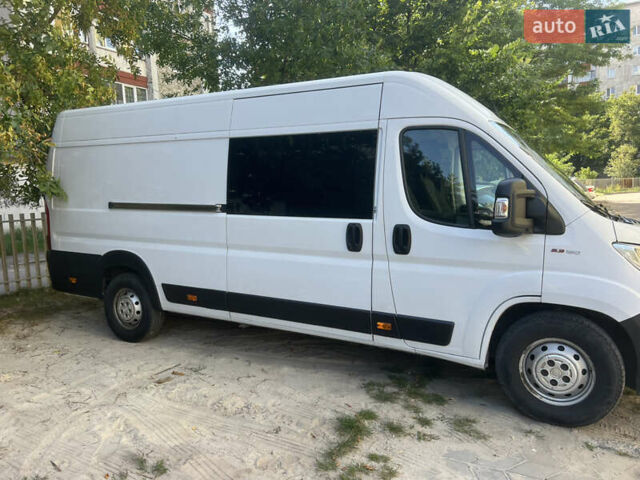 Белый Фиат Дукато, объемом двигателя 2.3 л и пробегом 303 тыс. км за 21000 $, фото 5 на Automoto.ua