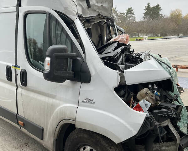 Білий Фіат Дукато, об'ємом двигуна 2.3 л та пробігом 189 тис. км за 5000 $, фото 2 на Automoto.ua