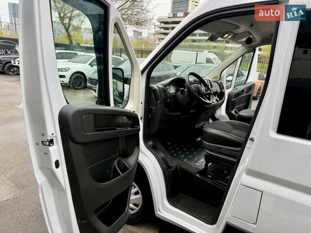 Фиат Дукато 2023 в Киеве на Automoto.ua Белый Фиат Дукато, объемом двигателя 2.18 л и пробегом 5 тыс. км за 39900 $, фото 24 на Automoto.ua
