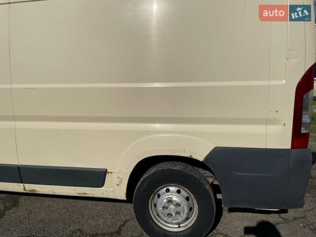 Бежевий Фіат Дукато, об'ємом двигуна 2.29 л та пробігом 400 тис. км за 6200 $, фото 10 на Automoto.ua