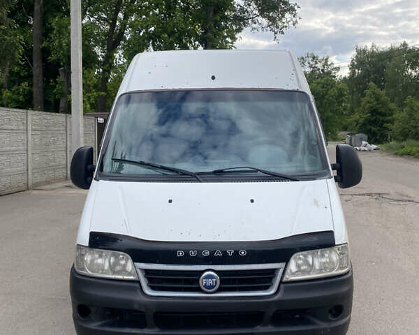 Белый Фиат Дукато груз., объемом двигателя 2.8 л и пробегом 499 тыс. км за 4300 $, фото 1 на Automoto.ua