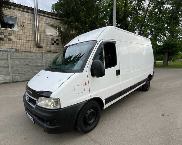 Белый Фиат Дукато груз., объемом двигателя 2.8 л и пробегом 499 тыс. км за 4300 $, фото 3 на Automoto.ua