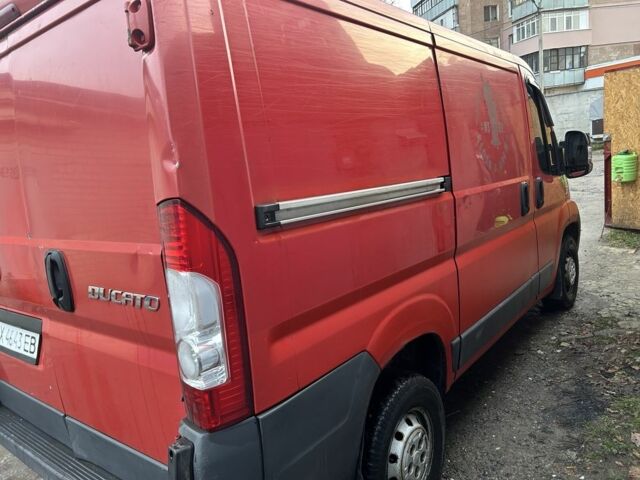 Красный Фиат Дукато, объемом двигателя 2.2 л и пробегом 372 тыс. км за 6596 $, фото 3 на Automoto.ua