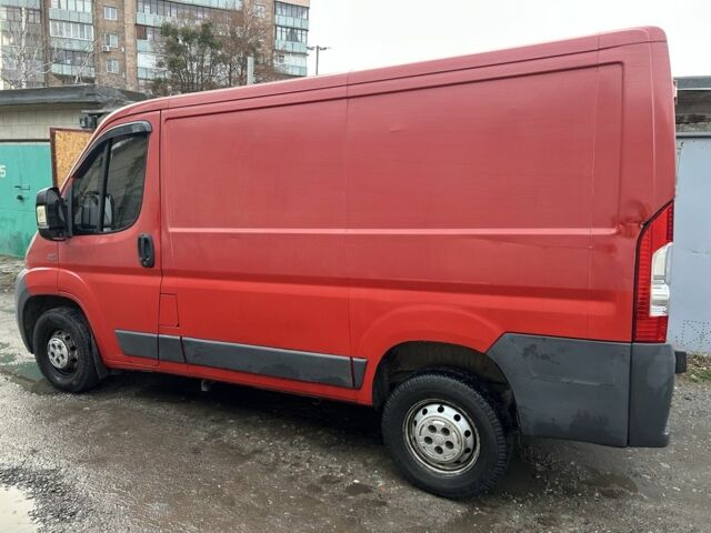 Красный Фиат Дукато, объемом двигателя 2.2 л и пробегом 372 тыс. км за 6596 $, фото 2 на Automoto.ua