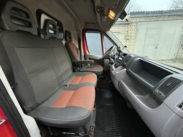 Красный Фиат Дукато, объемом двигателя 2.2 л и пробегом 372 тыс. км за 6596 $, фото 6 на Automoto.ua