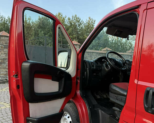 Красный Фиат Дукато, объемом двигателя 2.29 л и пробегом 247 тыс. км за 9700 $, фото 8 на Automoto.ua