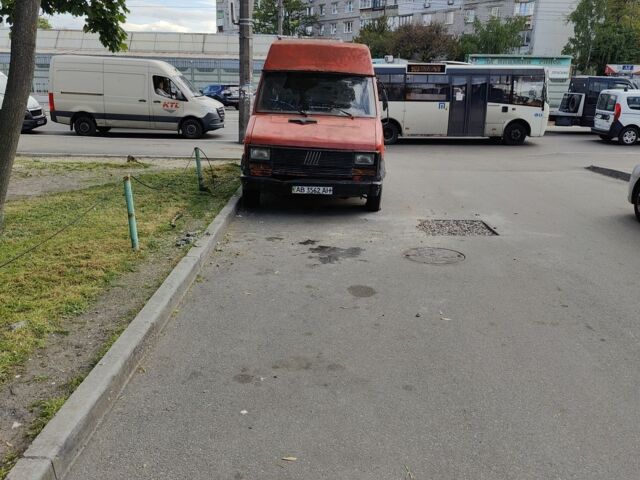 Красный Фиат Дукато, объемом двигателя 2.5 л и пробегом 400 тыс. км за 696 $, фото 1 на Automoto.ua