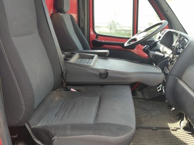 Красный Фиат Дукато, объемом двигателя 2.4 л и пробегом 333 тыс. км за 3300 $, фото 6 на Automoto.ua