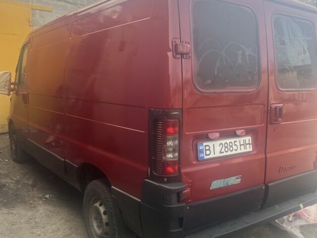 Красный Фиат Дукато, объемом двигателя 2.8 л и пробегом 230 тыс. км за 3750 $, фото 4 на Automoto.ua