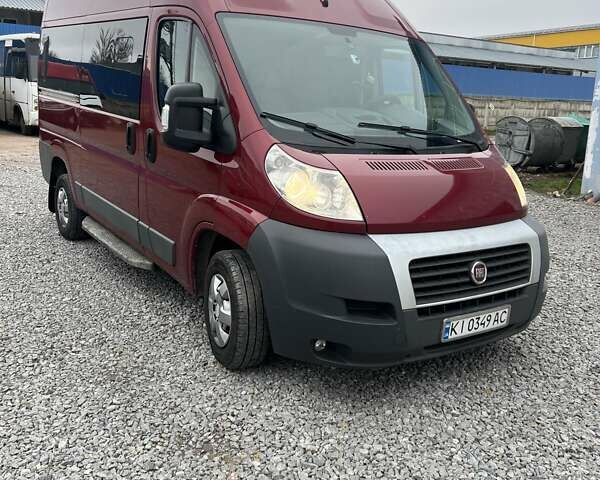 Красный Фиат Дукато, объемом двигателя 2.2 л и пробегом 375 тыс. км за 11000 $, фото 3 на Automoto.ua