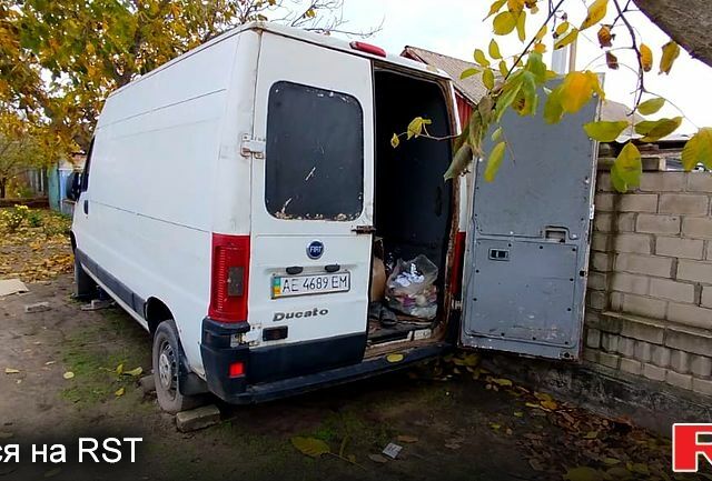 Фіат Дукато, об'ємом двигуна 2.8 л та пробігом 490 тис. км за 1800 $, фото 4 на Automoto.ua