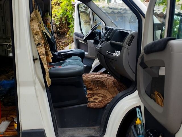 Фиат Дукато, объемом двигателя 2.2 л и пробегом 350 тыс. км за 5500 $, фото 1 на Automoto.ua