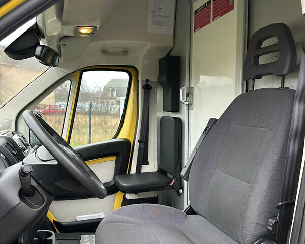 Желтый Фиат Дукато, объемом двигателя 0 л и пробегом 8 тыс. км за 19850 $, фото 15 на Automoto.ua