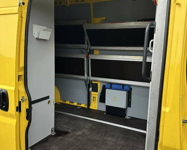 Желтый Фиат Дукато, объемом двигателя 0 л и пробегом 8 тыс. км за 19850 $, фото 20 на Automoto.ua