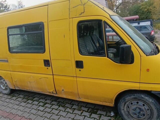 Желтый Фиат Дукато, объемом двигателя 2.5 л и пробегом 245 тыс. км за 1250 $, фото 1 на Automoto.ua