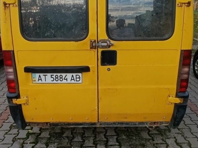 Желтый Фиат Дукато, объемом двигателя 2.5 л и пробегом 245 тыс. км за 1250 $, фото 4 на Automoto.ua