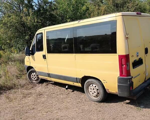 Желтый Фиат Дукато, объемом двигателя 2.3 л и пробегом 380 тыс. км за 4000 $, фото 1 на Automoto.ua