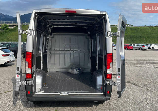 Сірий Фіат Дукато, об'ємом двигуна 0 л та пробігом 5 тис. км за 25700 $, фото 4 на Automoto.ua