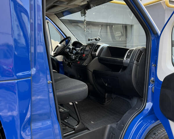 Синий Фиат Дукато, объемом двигателя 3 л и пробегом 440 тыс. км за 21900 $, фото 27 на Automoto.ua