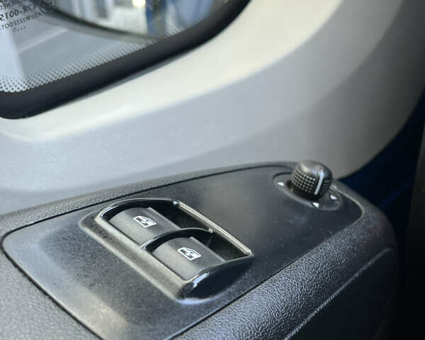 Синий Фиат Дукато, объемом двигателя 3 л и пробегом 440 тыс. км за 21900 $, фото 22 на Automoto.ua