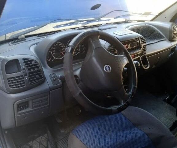 Синий Фиат Дукато, объемом двигателя 2.3 л и пробегом 470 тыс. км за 3800 $, фото 4 на Automoto.ua