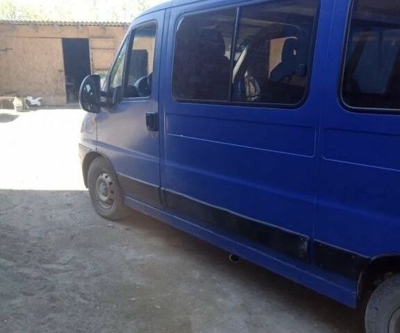 Синий Фиат Дукато, объемом двигателя 2.3 л и пробегом 470 тыс. км за 3800 $, фото 1 на Automoto.ua