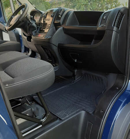 Синий Фиат Дукато, объемом двигателя 3 л и пробегом 290 тыс. км за 19500 $, фото 6 на Automoto.ua