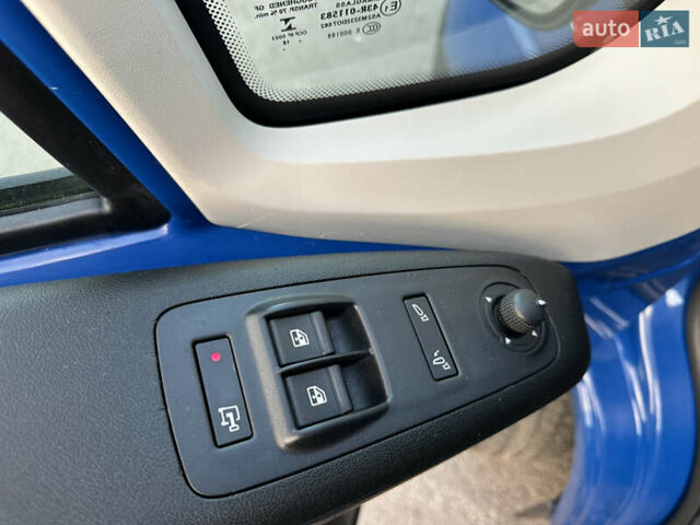 Синій Фіат Дукато, об'ємом двигуна 2.3 л та пробігом 239 тис. км за 18200 $, фото 21 на Automoto.ua