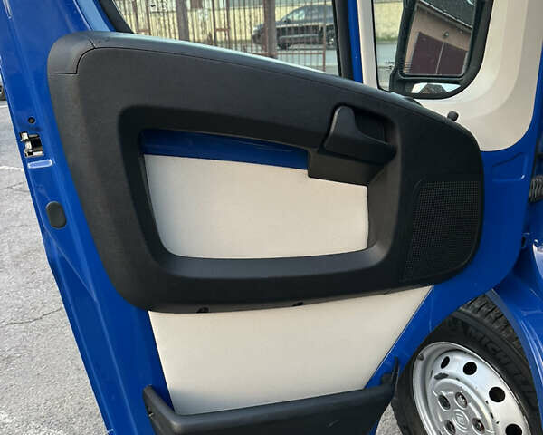 Синій Фіат Дукато, об'ємом двигуна 2.3 л та пробігом 239 тис. км за 18200 $, фото 17 на Automoto.ua